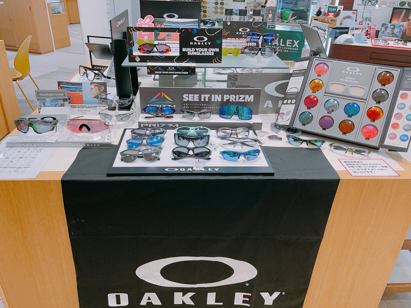 OAKLEYフェアを開催中